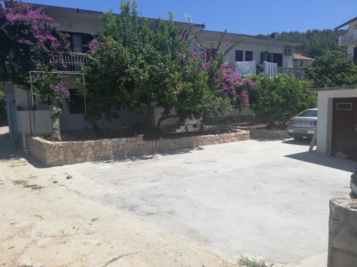 Apartments Milatic Jelsa  Kültér fotó