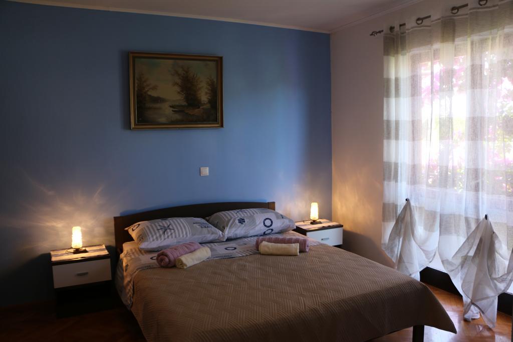 Apartments Milatic Jelsa  Kültér fotó