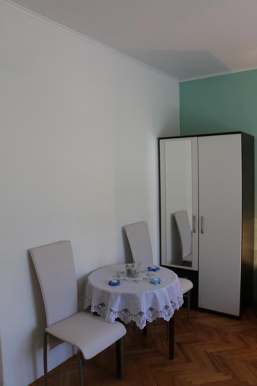 Apartments Milatic Jelsa  Kültér fotó